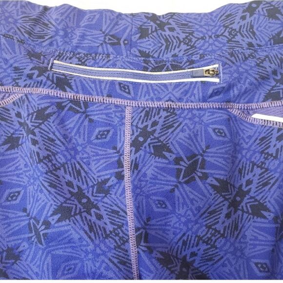 ATHLETA Capri Style Yoga Activewear Leggings Small - Picture 4 of 6